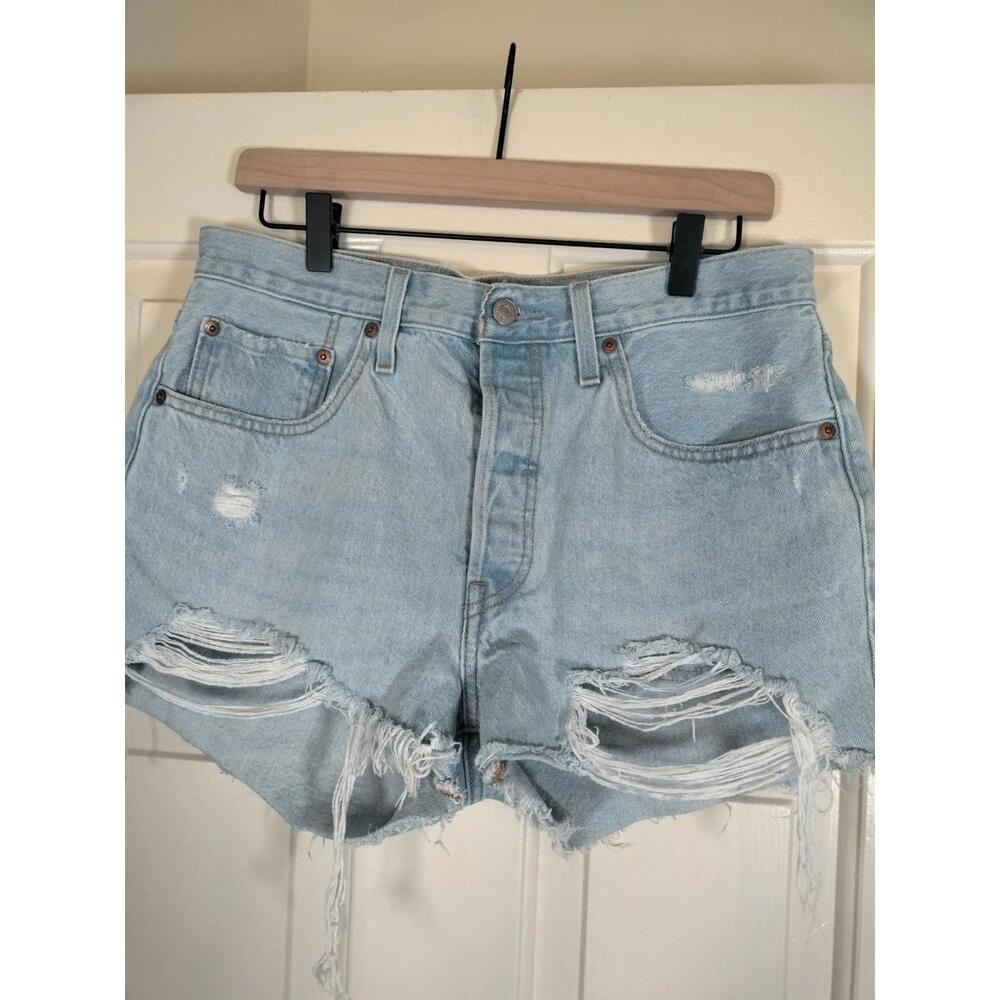 Levi's 501 Original High Rise Denim Shorts Light Wash Distressed Women's Size 31